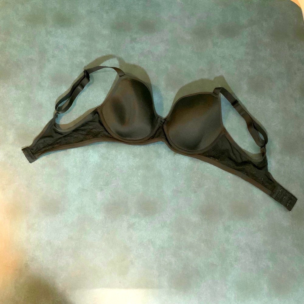 Pair of Black Bras , Padded and Push Up size 34C
